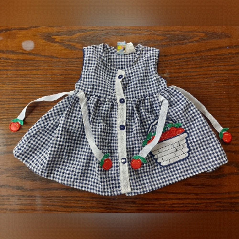 VINTAGE 6-9m apple dress checkered